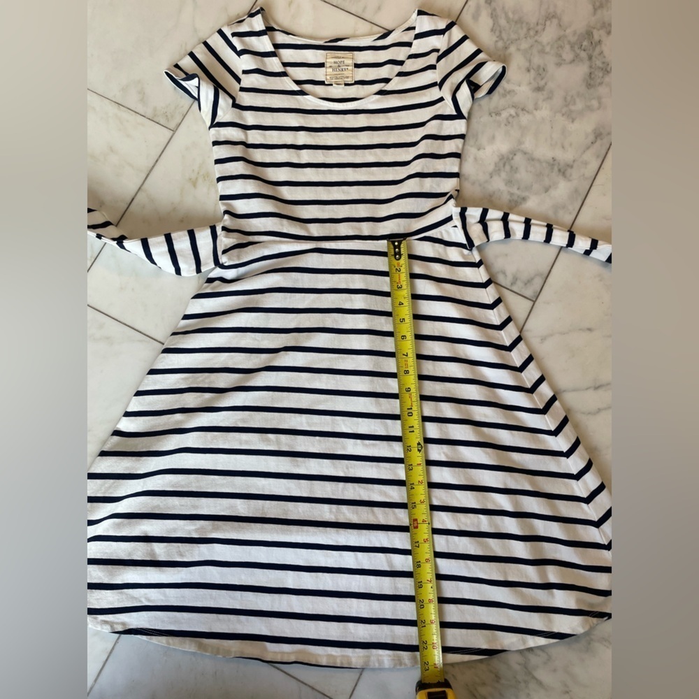 Hope & Henry, size 2, navy and white stripe fit & flare stretch mini dress w/tie - Picture 7 of 9